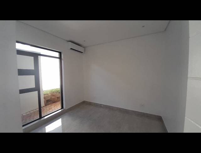 3 BEDROOM FREEHOLD FOR SALE IN SIBAYA PRECINCT